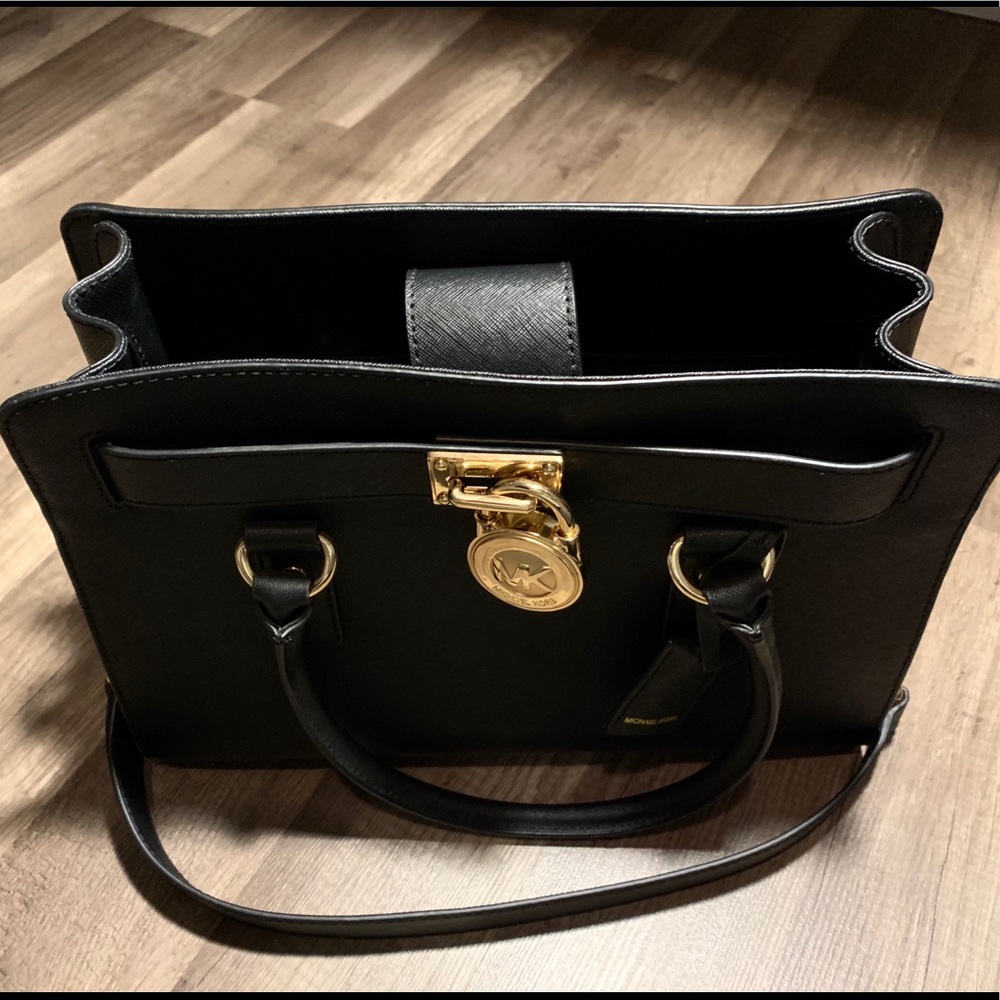 MICHAEL KORS HAMILTON SATCHEL